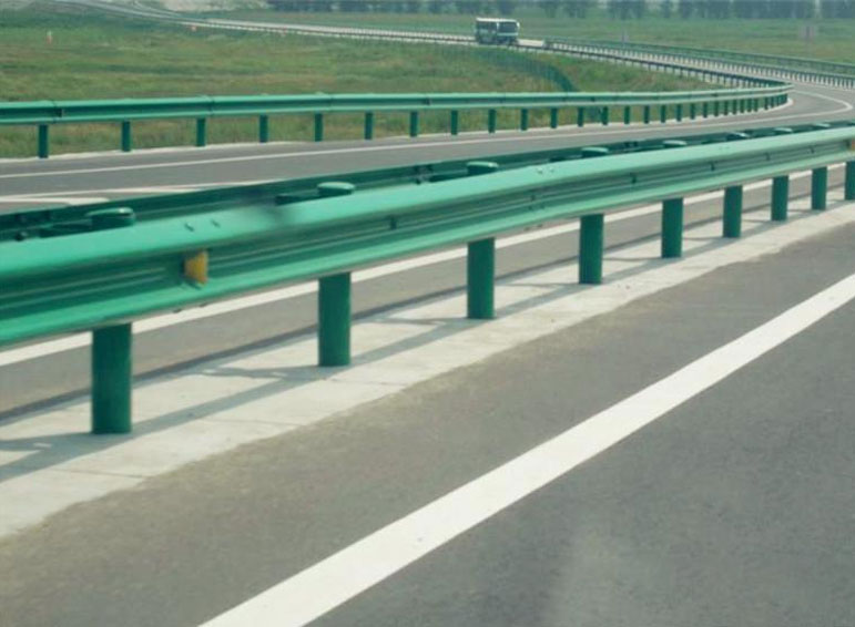 赤峰波形護欄